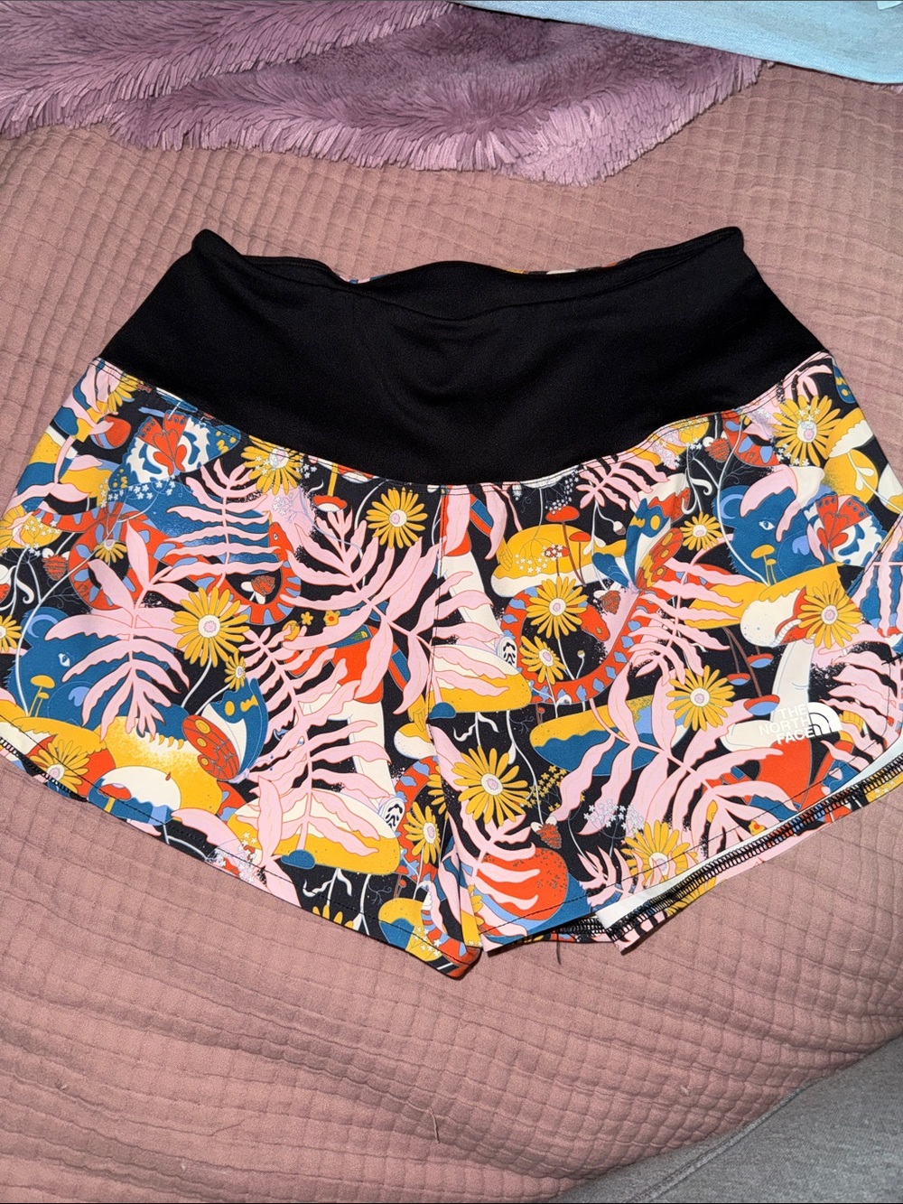 The North Face Women's Black Waist Multicolor Floral Athletic Shorts